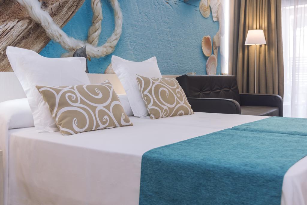 Sumus Stella And 4s Adults Recommended Hotel
